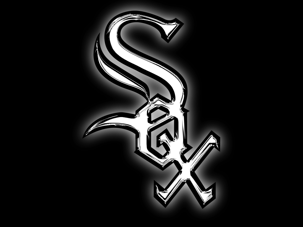 That glaring White Sox cap mishap in 'Straight Outta Compton