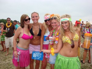 buffett-concert-girls